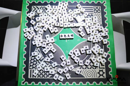 ��ɫʧ����Ʒ